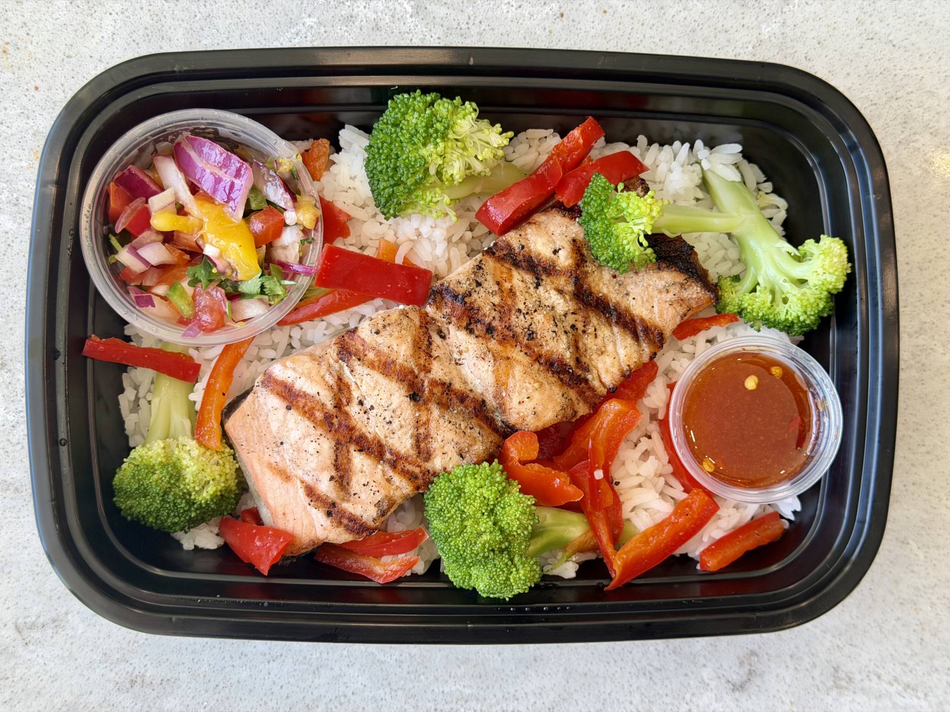 Grilled Salmon With Mango Salad