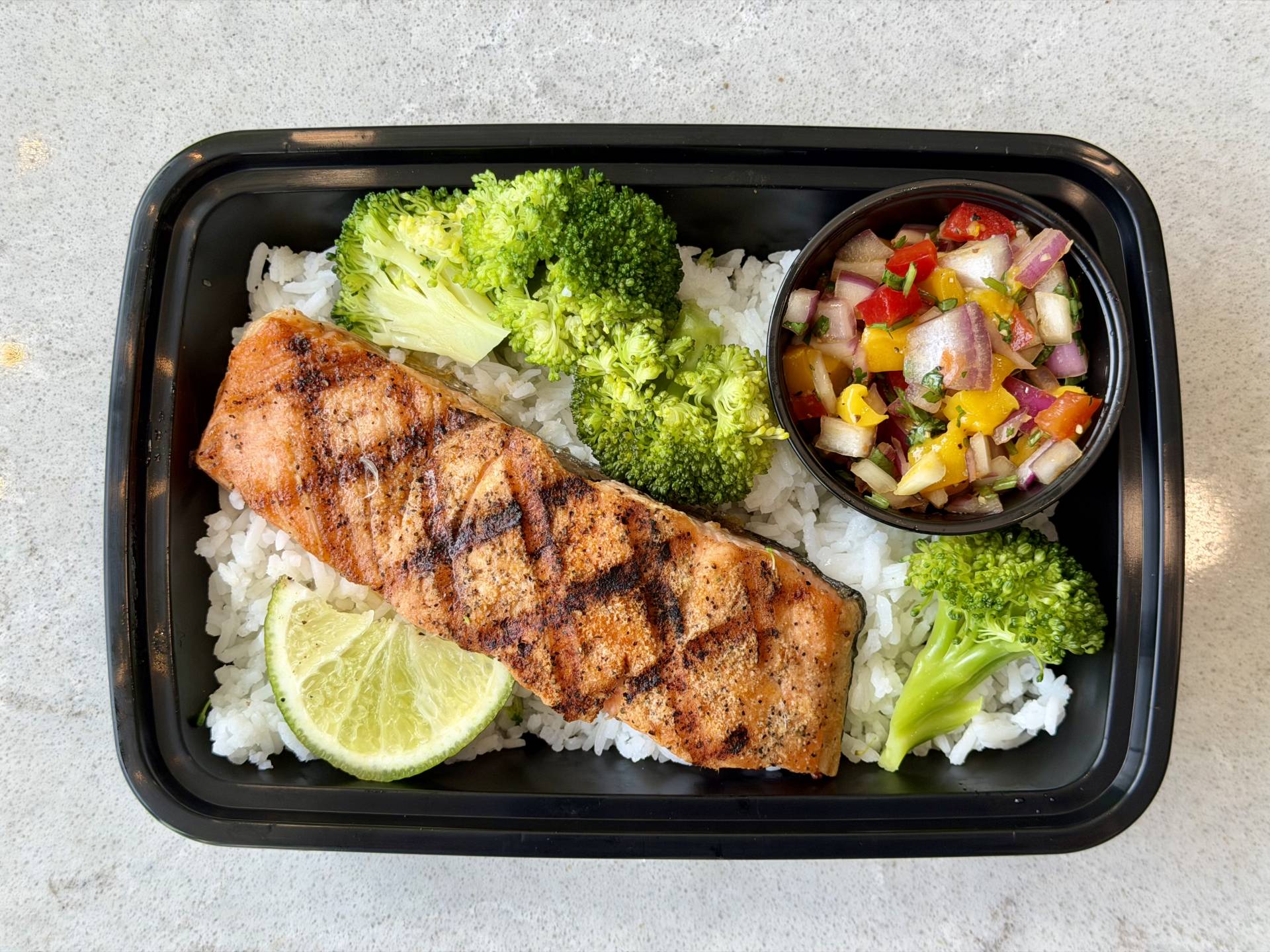 Grilled Salmon With Mango Salad
